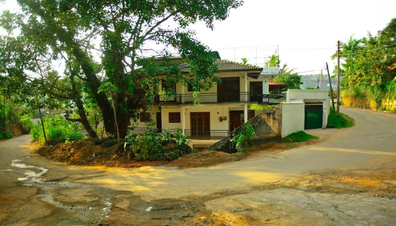 Kandyan Fo Rest ภายนอก รูปภาพ